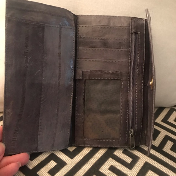 COPY - Genuine Eel Fold Over Wallet in Gray - Picture 4 of 4